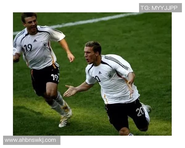 德国足球明星的传奇故事与不为人知的趣闻揭秘